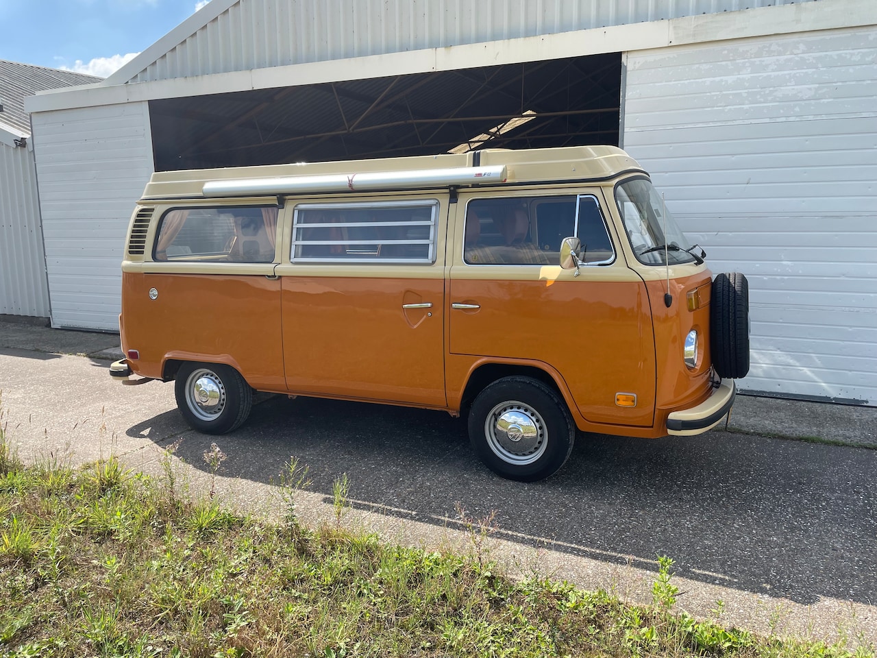 Volkswagen T2 - Westfalia Berlin Camper - AutoWereld.nl