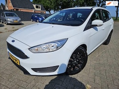 Ford Focus Wagon - 1.0 Trend Edition. 2015. Airco/Cruise/Stuurverwarming etc.. Goed onderhouden