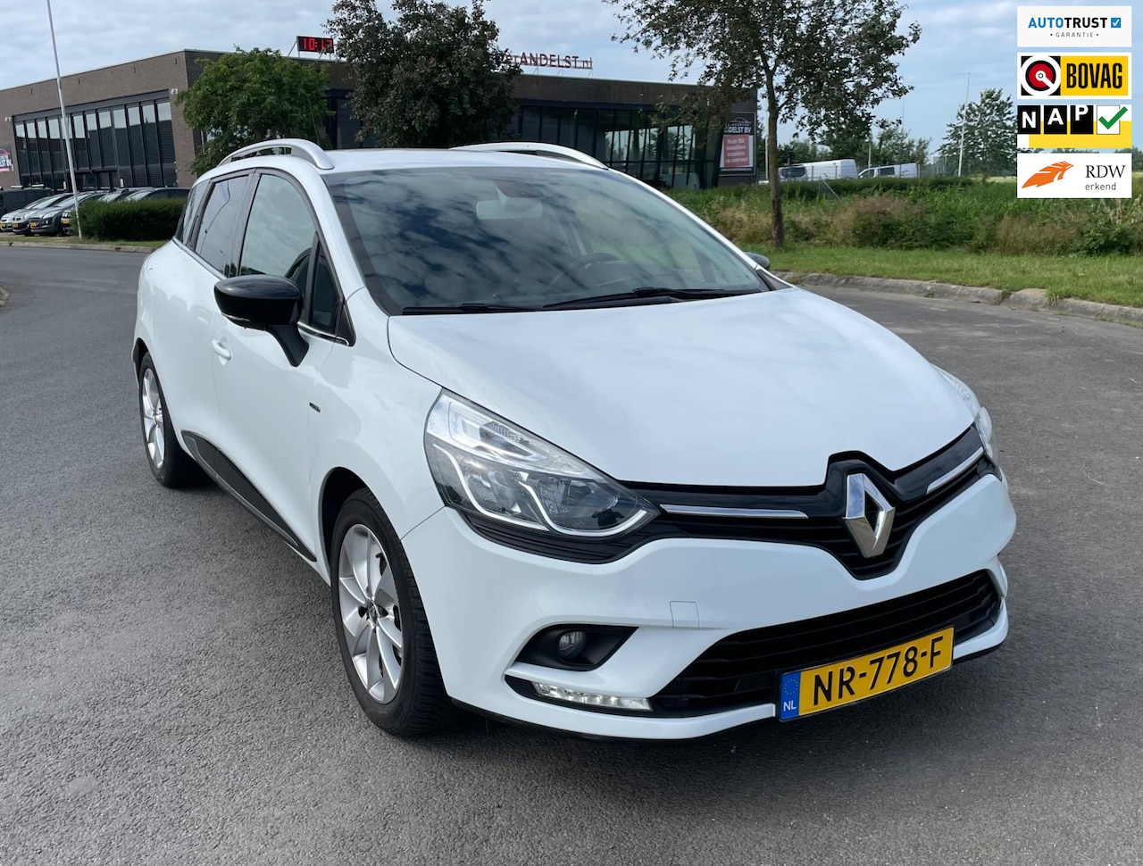 Renault Clio Estate - 0.9 TCe Limited 0.9 TCe Limited, Trekhaak, Cruise, Pdc, Lmv, Navi, 2e eig afk, Geen import, Nap, Mooie kms - AutoWereld.nl