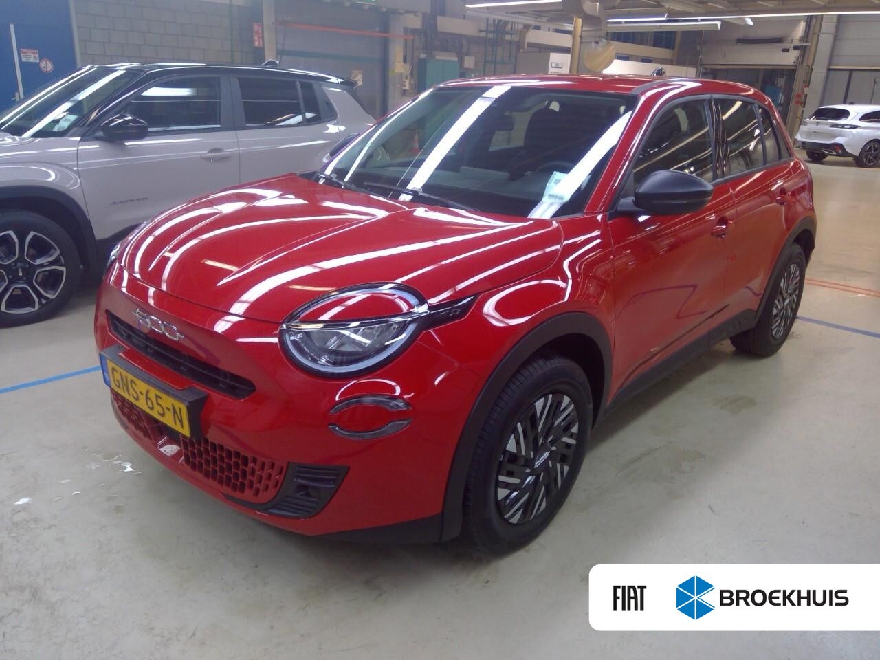 Fiat 600e - Urban 54 kWh 3 Fase 3-Fase | Navigatie By App | Parkeersensoren | Cruise Control | Apple C - AutoWereld.nl
