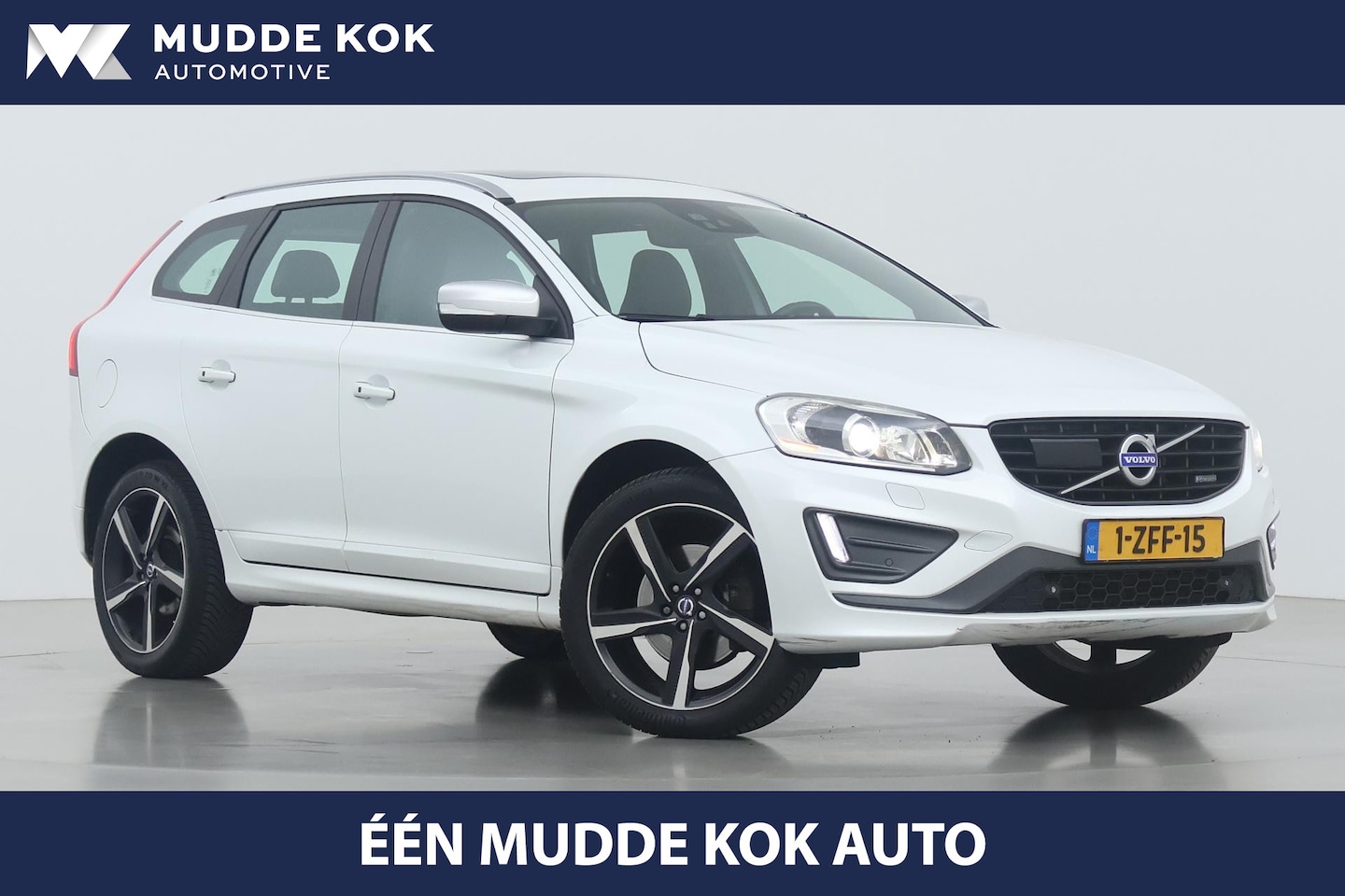 Volvo XC60 - D4 FWD R-Design | ACC | Panoramadak | Trekhaak | Leder | Camera - AutoWereld.nl