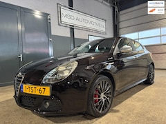 Alfa Romeo Giulietta - 1.4 T Distinctive|Handgeschakeld|170pk|historie aanwezig