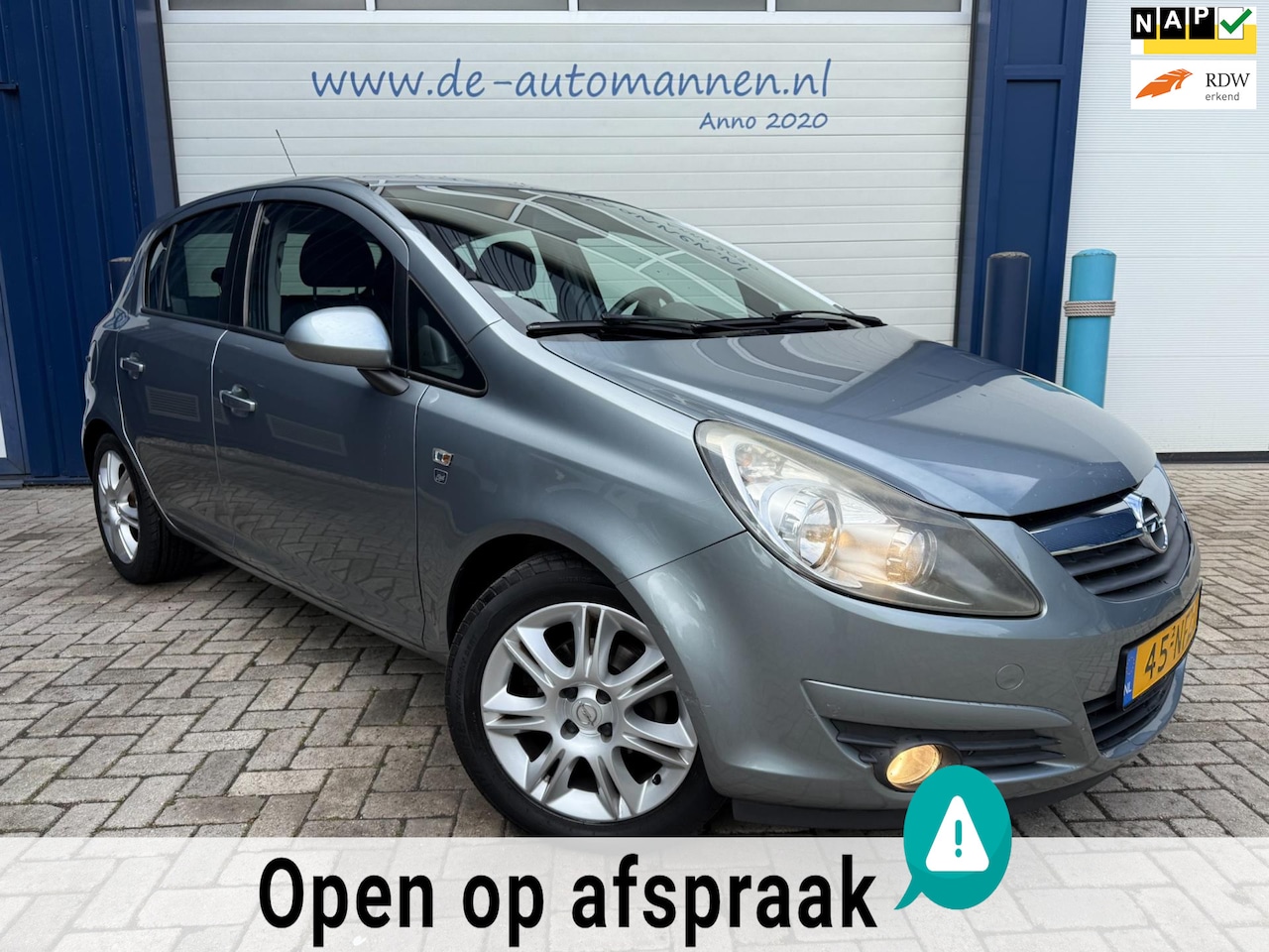 Opel Corsa - 1.4-16V 111th Edition 5-drs / AIRCO / CRUISE / TREKHAAK / 2e EIGENAAR - AutoWereld.nl
