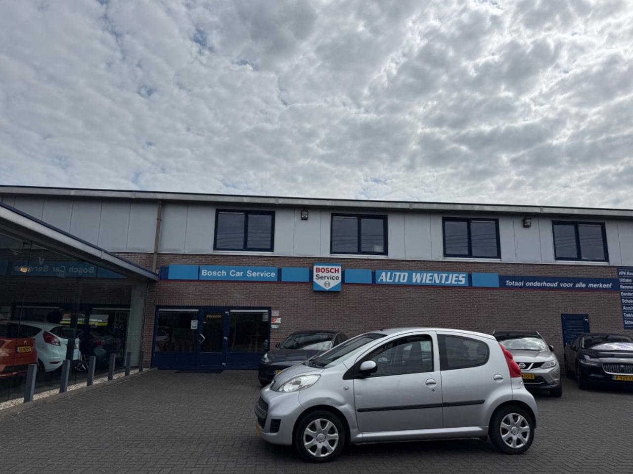 Peugeot 107 - 1.0-12v | XS 5-Drs | Airco - AutoWereld.nl