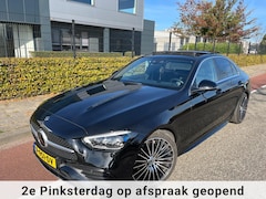 Mercedes-Benz C-klasse - 300 AMG Line DISTRONIC Actieve Stuur assistent 360´ Camera Burmester
