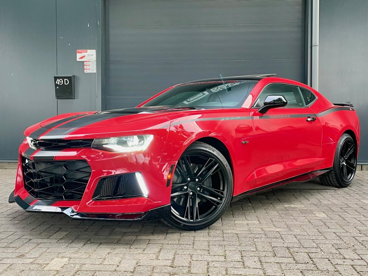 Chevrolet Camaro - SS 6.2 V8 SCHUIFKANTEL DAK CLIMA CRUISE BLUETOOTH MF STUUR KEYLESS ENTRY & GO - AutoWereld.nl