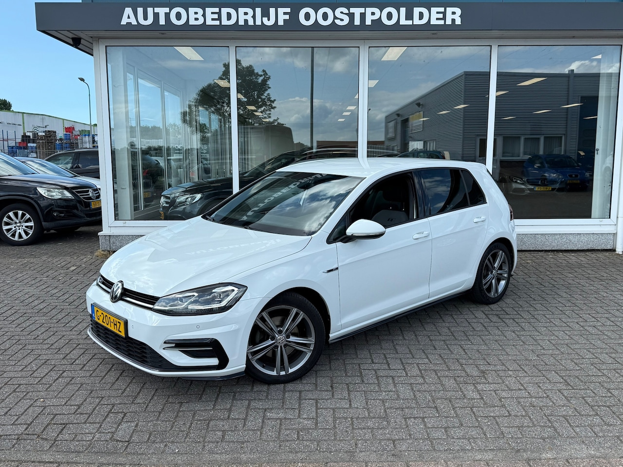 Volkswagen Golf - 1.5 TSI Highline Business R 1.5 TSI Highline Business R - AutoWereld.nl