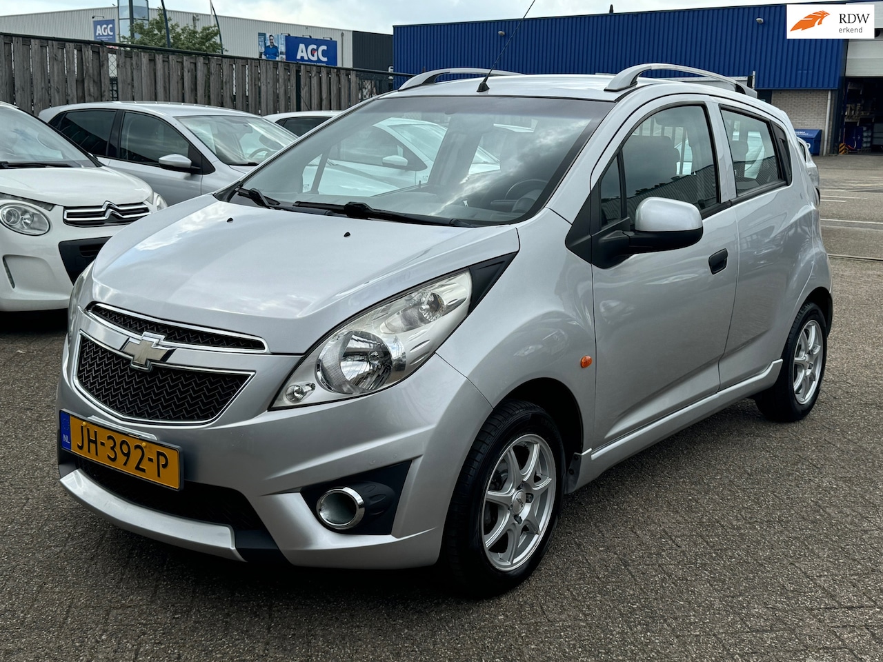 Chevrolet Spark - 1.2 16V LT Airco PDC Elek pakket. - AutoWereld.nl