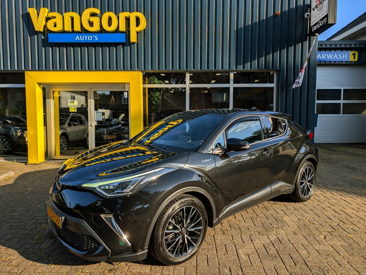 Toyota C-HR - 2.0 Hybrid Executive All-in prijs! - AutoWereld.nl