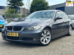 BMW 3-serie - 320i Dynamic Executive