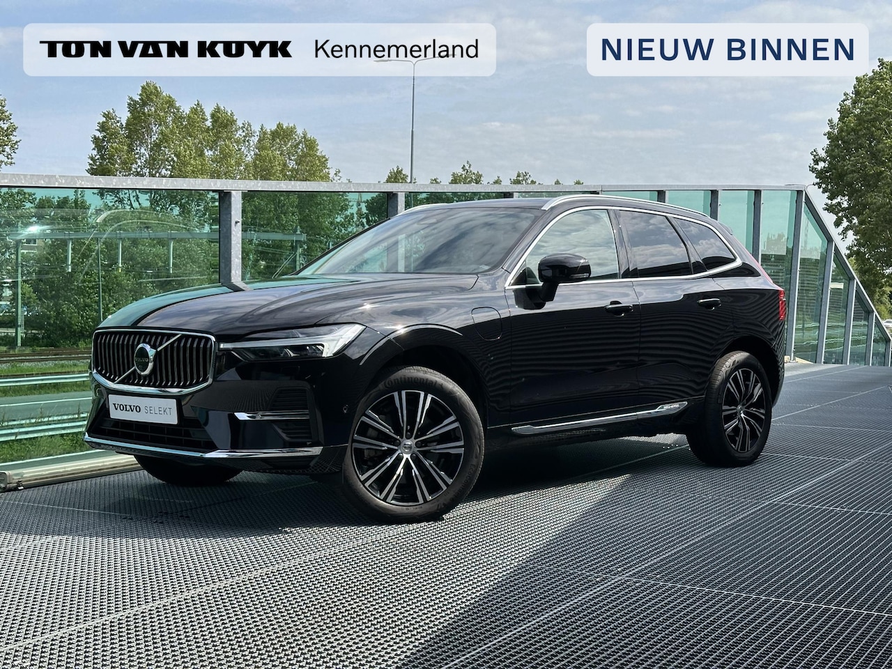 Volvo XC60 - T8 Plug-in hybrid AWD Inscription / Trekhaak / Pano. dak / 360 camera / Elek. stoelen / st - AutoWereld.nl