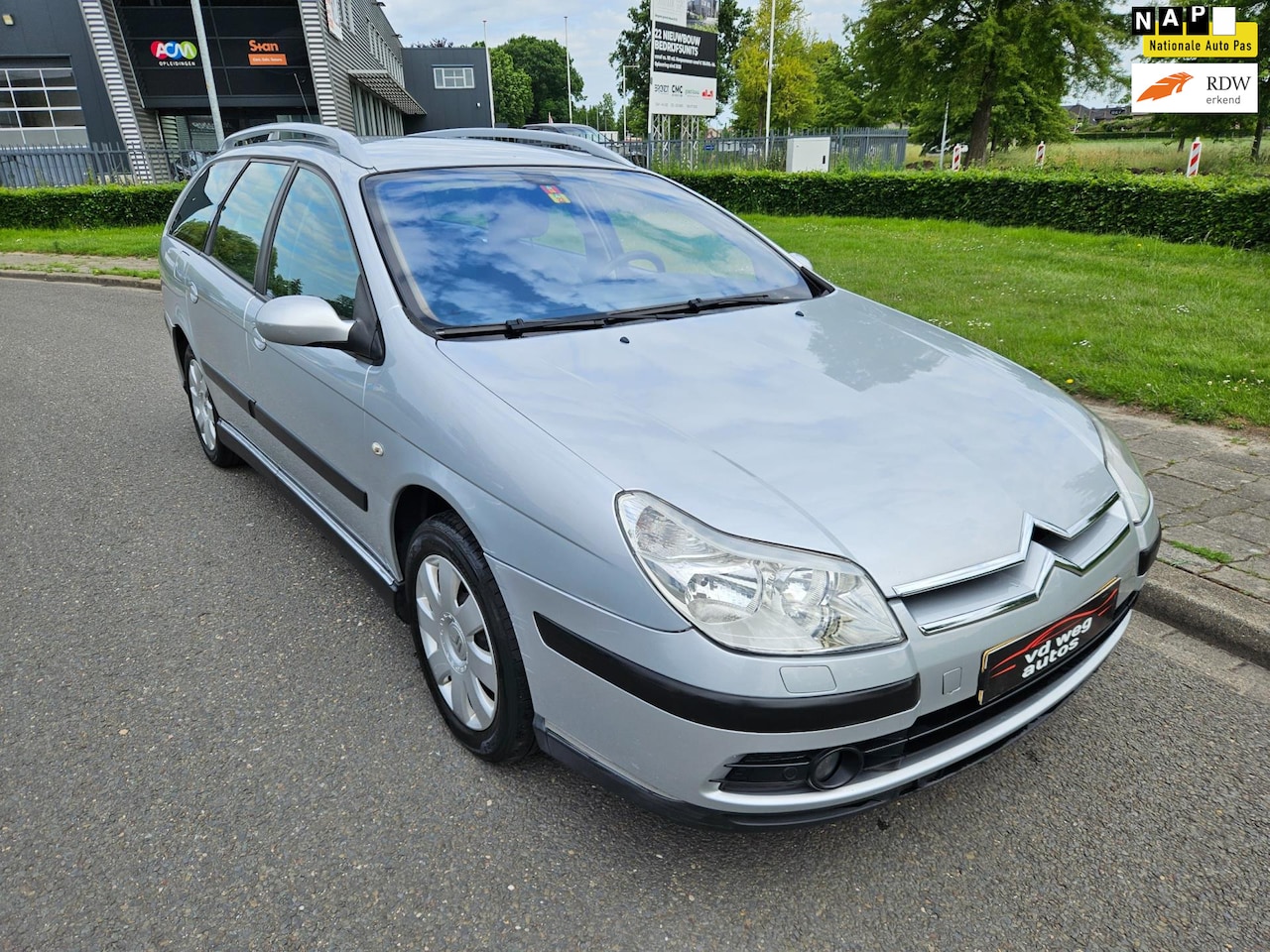 Citroën C5 Break - 2.0-16V Ligne Prestige automaat zeer nette auto - AutoWereld.nl