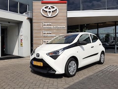 Toyota Aygo X - X-FUN 5-DEURS AIRCO BLUETOOTH EL-RAMEN