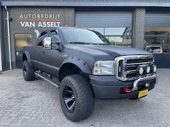 Ford F250 - V8 4X4 Lariat Super Duty