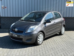 Toyota Yaris - 1.3 VVTi Aspiration | Airco | Trekhaak |