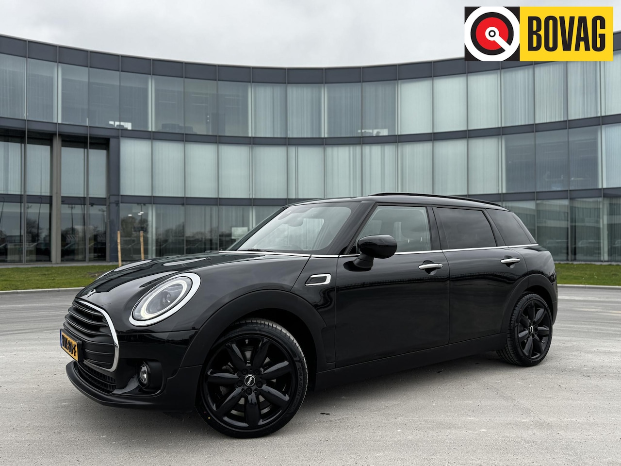 MINI Clubman - 1.5 Cooper Business Edition Keyless camera sportstoelen 18” - AutoWereld.nl