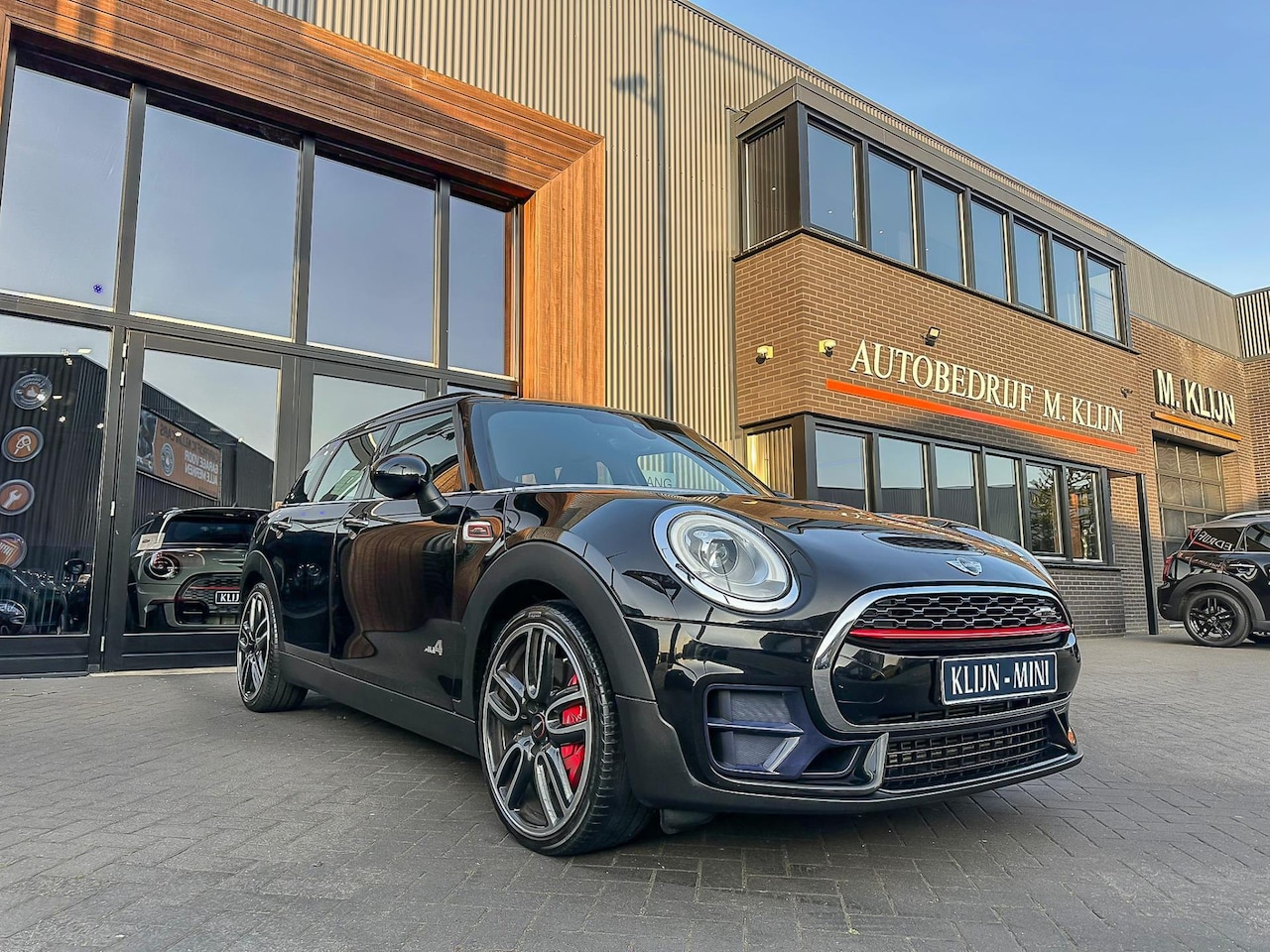 MINI Clubman - Mini 2.0 John Cooper Works ALL4 Chili F1 aut 231pk/Navi/Led/Jcw stoelen/topstaat - AutoWereld.nl