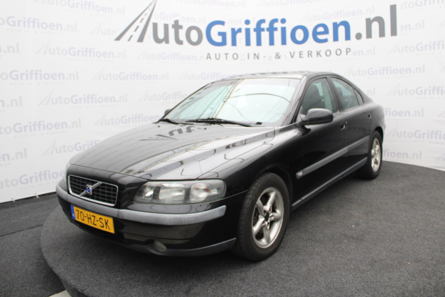 Volvo S60 - 2.4 nette sedan mettrekhaak - AutoWereld.nl