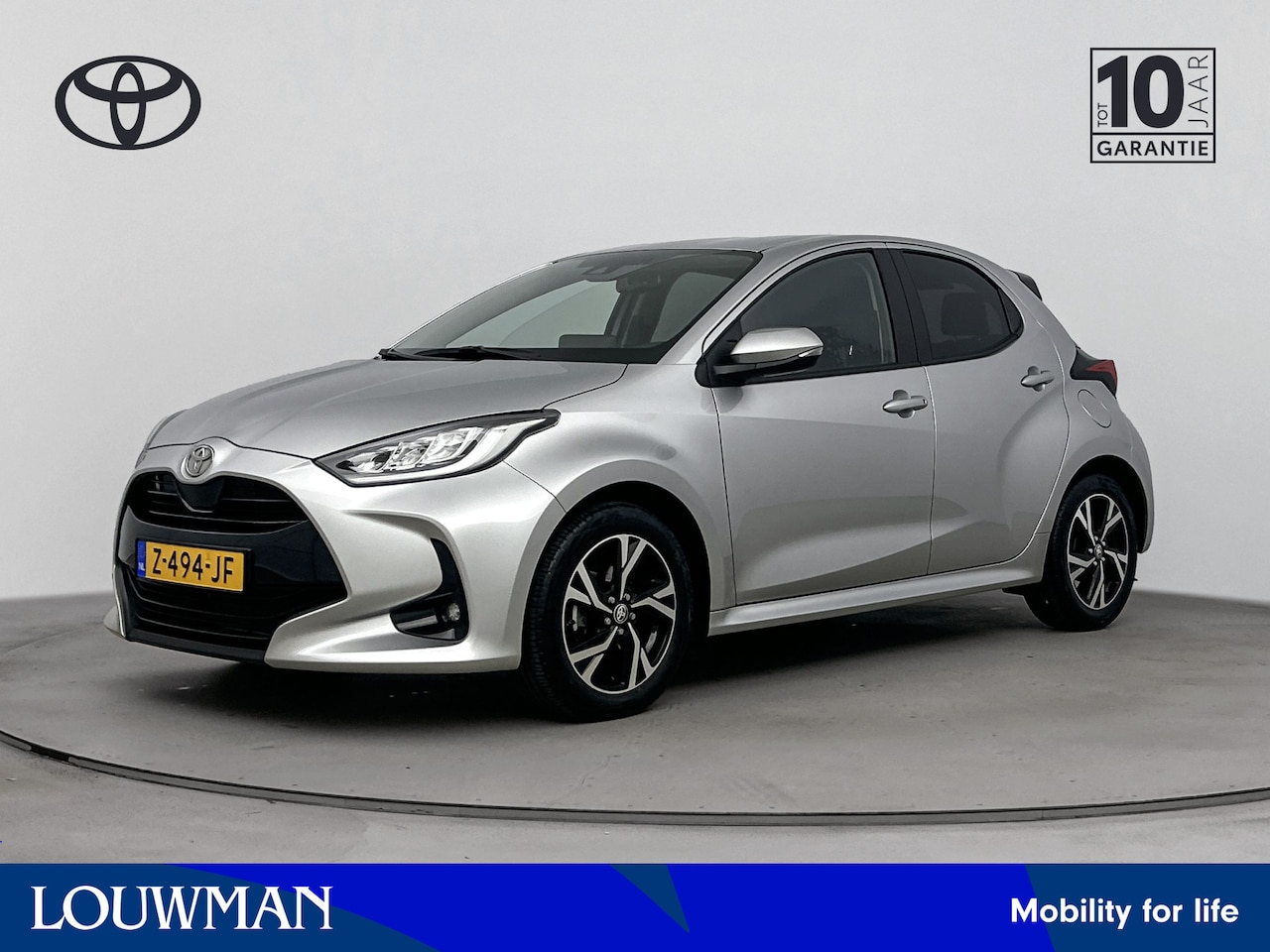 Toyota Yaris - 1.5 VVT-i First Edition | LM velgen | Apple Carplay/Android Auto | Verkeersbord detectie - AutoWereld.nl