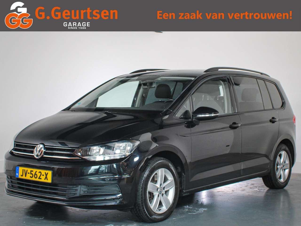 Volkswagen Touran - 1.2 TSI Trendline 1.2 TSI Trendline, 5p, Trekhaak, Cruise Control, Navigatie, Bluetooth, PDC - AutoWereld.nl