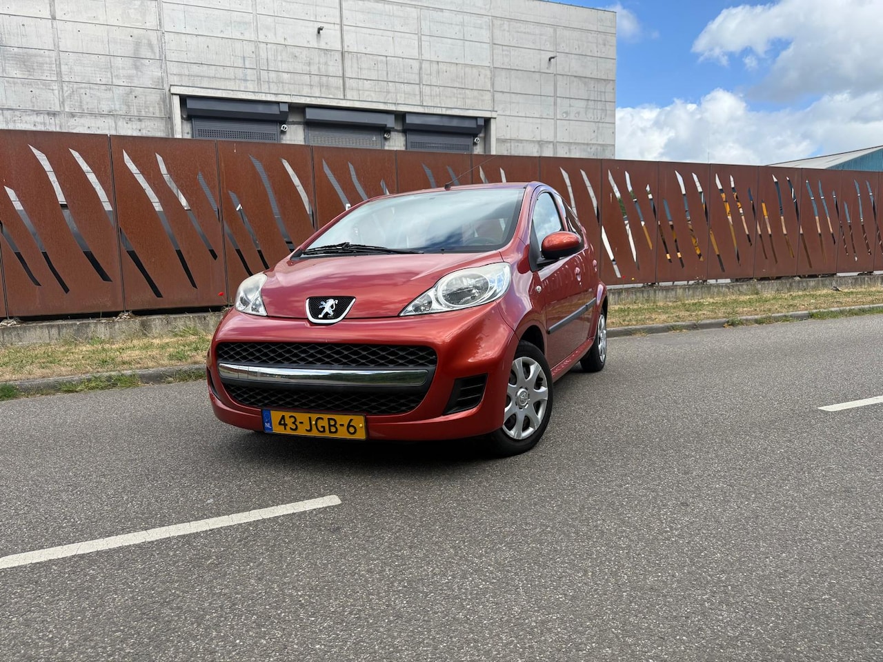 Peugeot 107 - 1.0 12V 68PK 2Tronic 5D - AutoWereld.nl