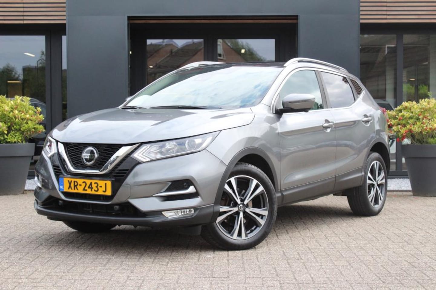 Nissan Qashqai - NISSAN Qashqai DIG-T 115 N-Connecta Automaat - AutoWereld.nl