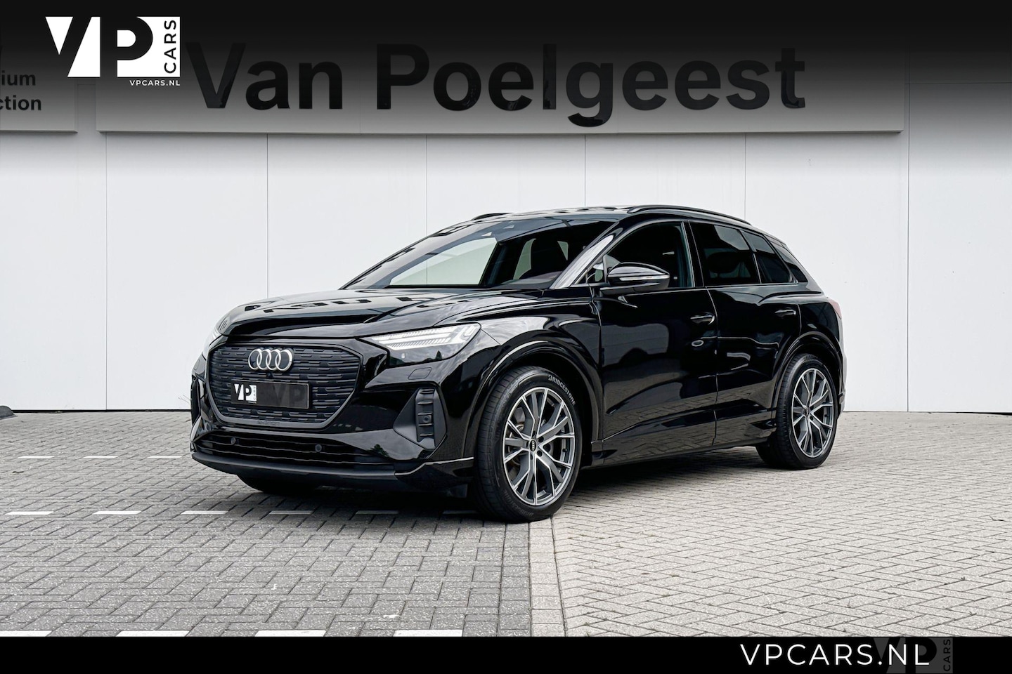 Audi Q4 e-tron - 40 Launch edition S Competition 77 kWh Panoramadak | Trekhaak | Sonos - AutoWereld.nl
