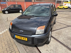Ford Fusion - 1.4-16V Champion