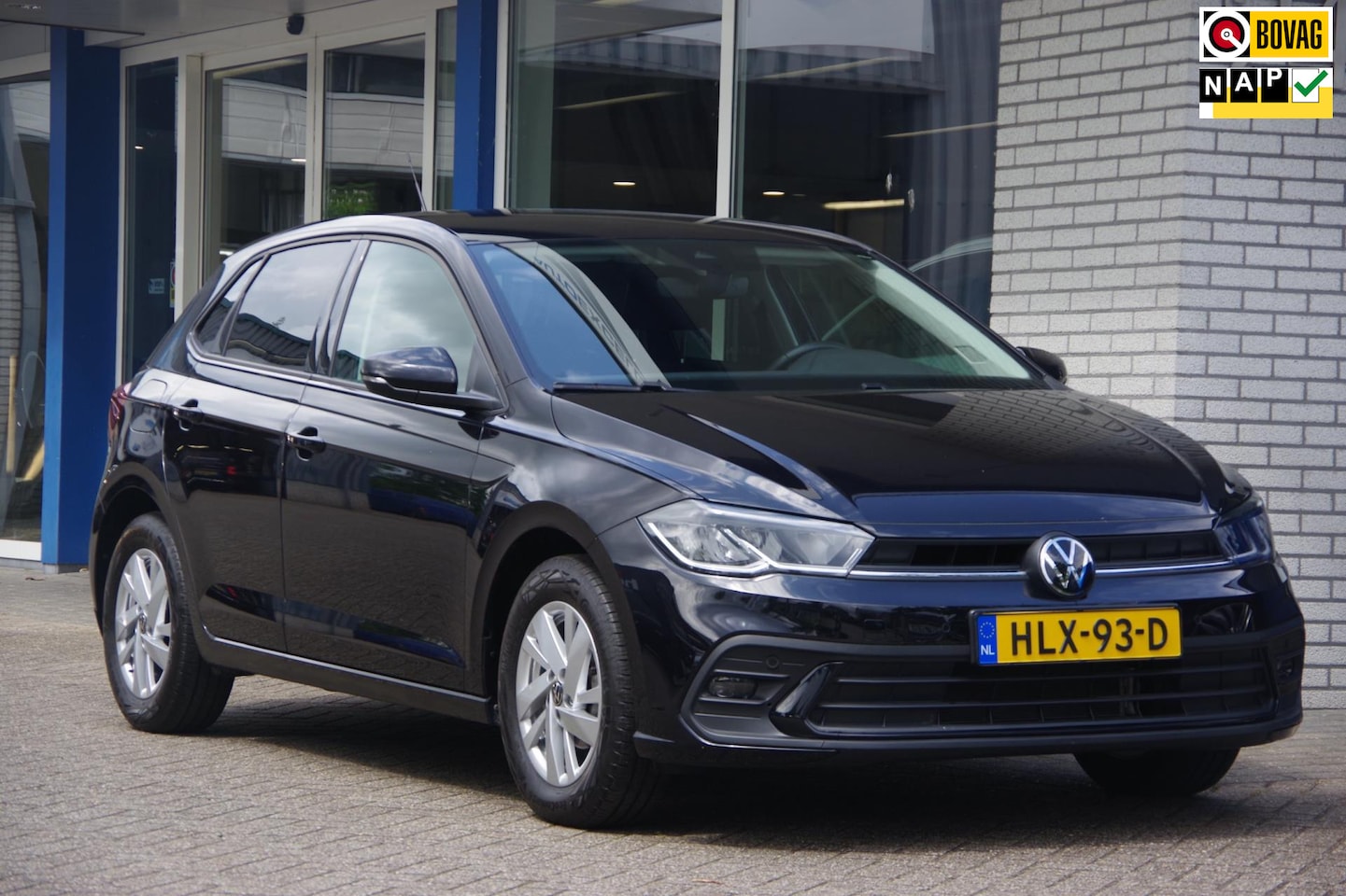 Volkswagen Polo - Navigatie Camera App-connect LED 15.514km. - AutoWereld.nl