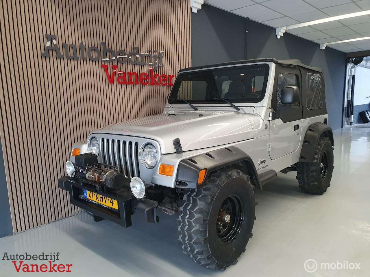 Jeep Wrangler - 2.4i Softtop|4x4|Lier|Groot onderhoud gehad - AutoWereld.nl
