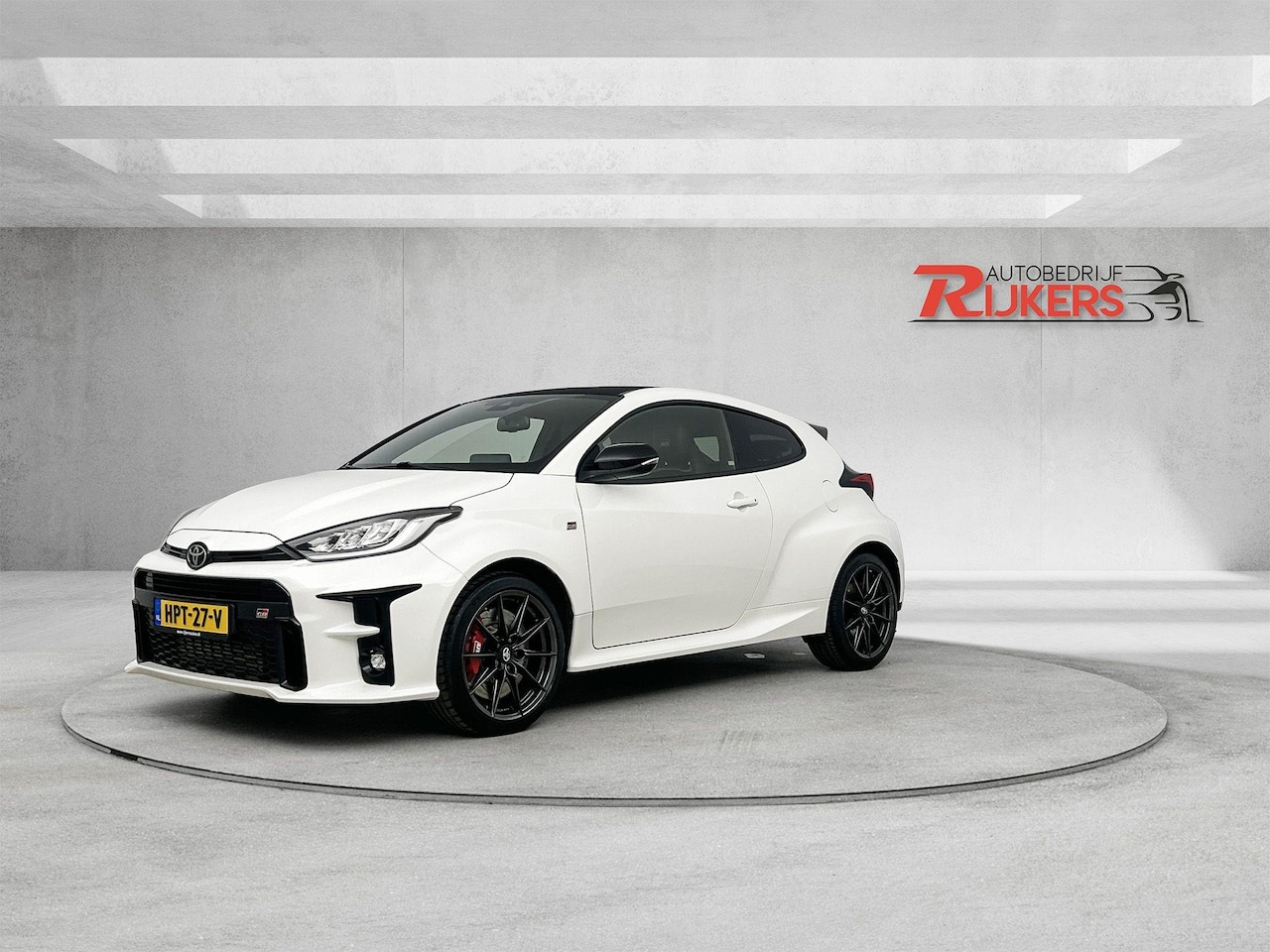Toyota Yaris - 1.6 GR Performance Circuit pack, 261 PK,4 wielaandrijving,Camera A,Cruise Contr,18"LM, car - AutoWereld.nl