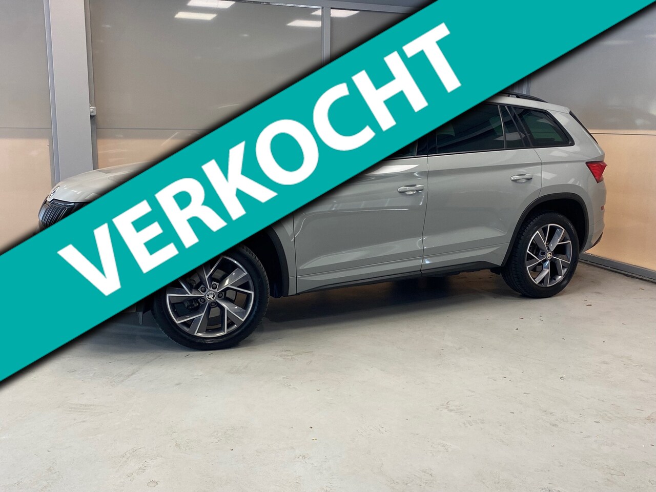 Skoda Kodiaq - Sportline Business 1.5TSi Automaat | LED | CAMERA | 19"LMV | TREKHAAK | - AutoWereld.nl