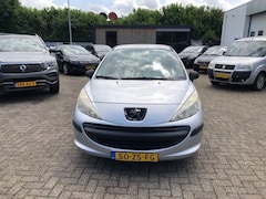 Peugeot 207 - 1.4 VTI COOL 'N BLUE ZIE FOTO'S SCHOONMAKER SLECHTS 790 EURO