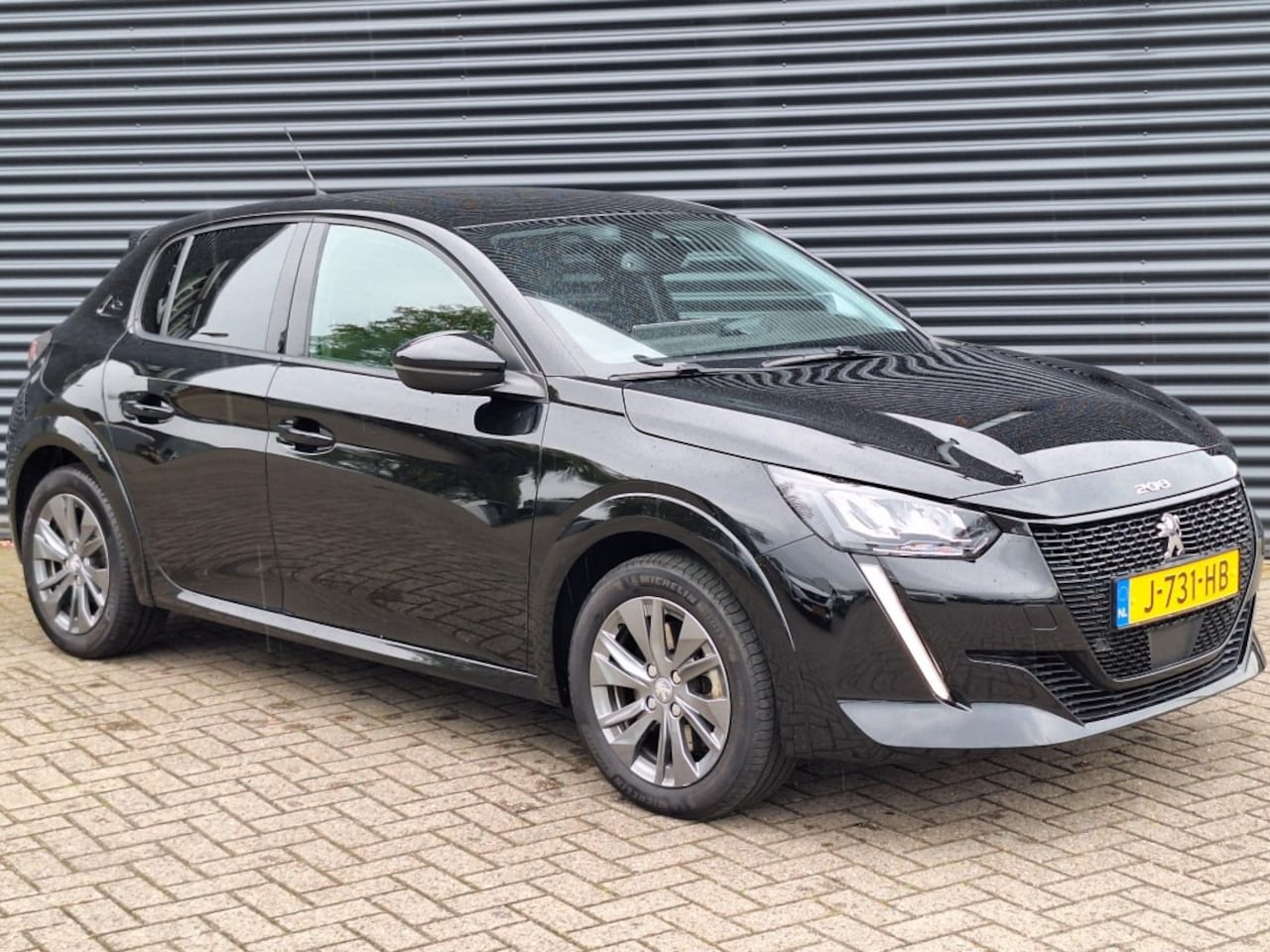 Peugeot 208 - 5-drs Allure 50KWH - AutoWereld.nl