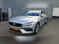 Volvo V60 - 2.0 T4 MOMENTUM PRO
