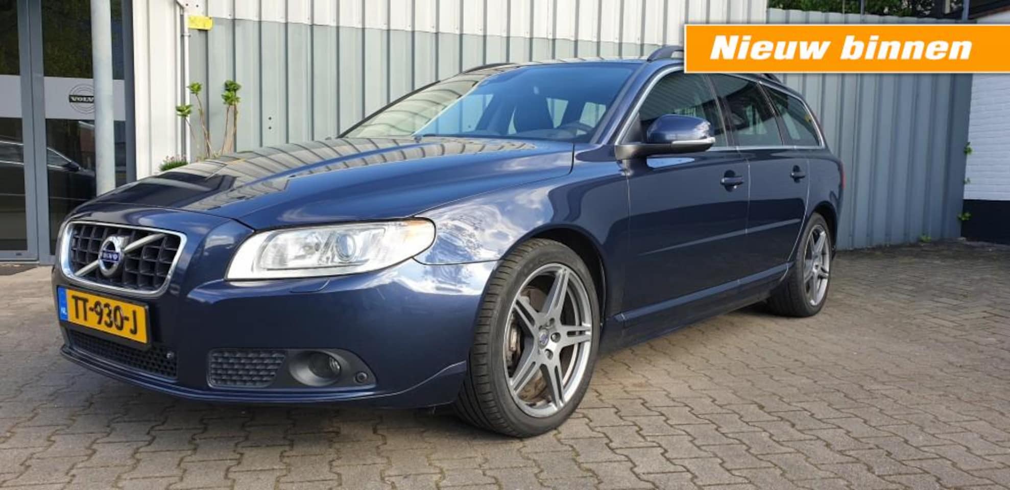 Volvo V70 - 2.4 D5  215 pk SUMMUM   Automaat - AutoWereld.nl