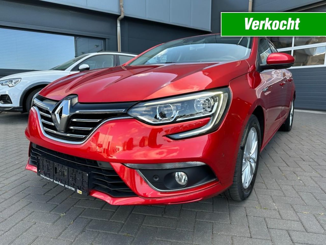 Renault Mégane - 1.3 TCe Limited140PK Navi Camera Trekhaak - AutoWereld.nl
