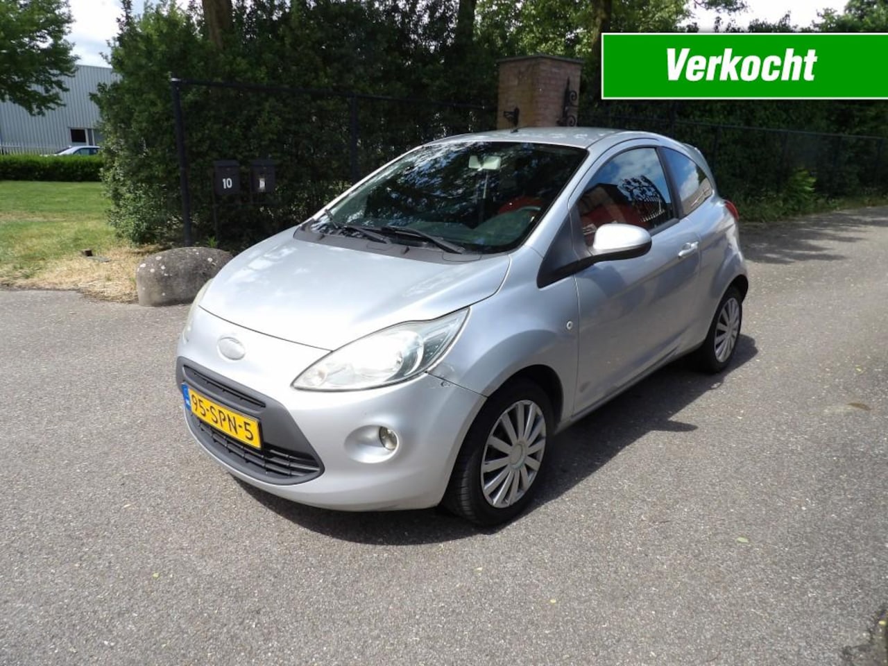 Ford Ka - 1.2 airco - nieuwe apk - inruilkoopje! - AutoWereld.nl
