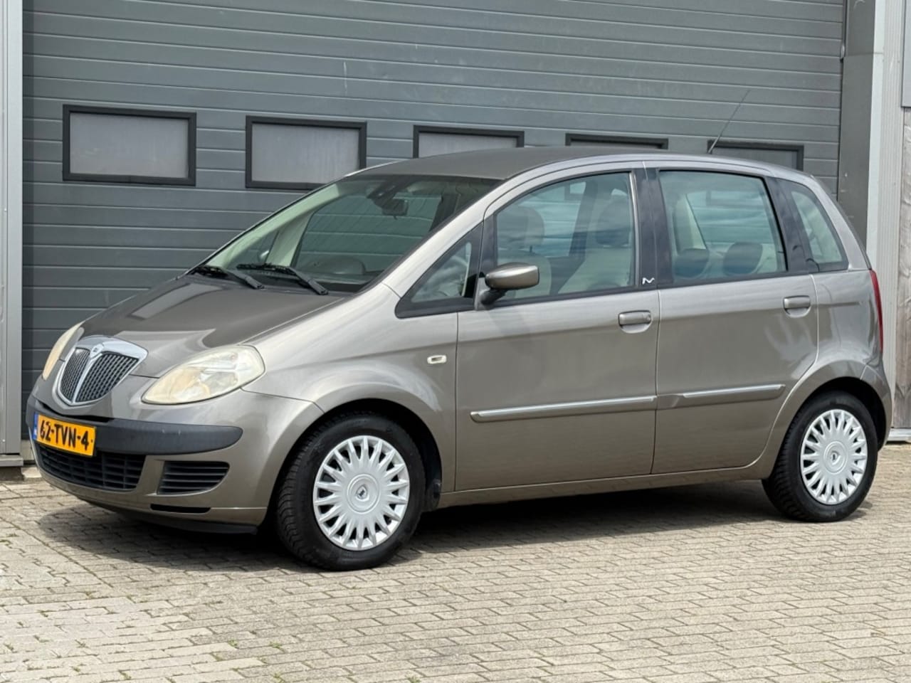 Lancia Musa - 1.4-16V Oro Automaat Clima Cruise Pdc Leuke auto! - AutoWereld.nl