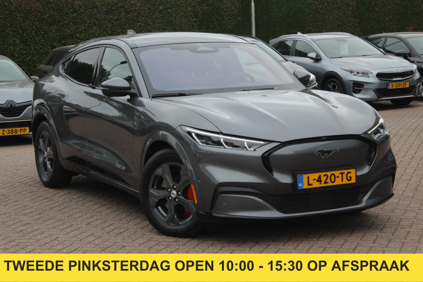 Ford Mustang Mach-E - Extended First Edition AWD 98 kWh / Trekhaak / Panoramadak / Camera / Leder / 19'' / B&O / - AutoWereld.nl