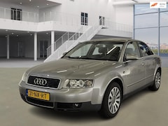 Audi A4 Limousine - 2.0 AIRCO CRUISE TREKHAAK 2 X SLEUTELS