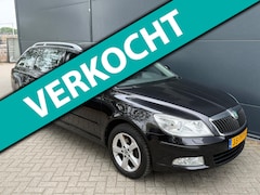 Skoda Octavia Combi - 1.4 TSI Elegance Business Line/AUTOMAAT/Navi/Airco/bluetoo/stoelverwarming/voor en achter