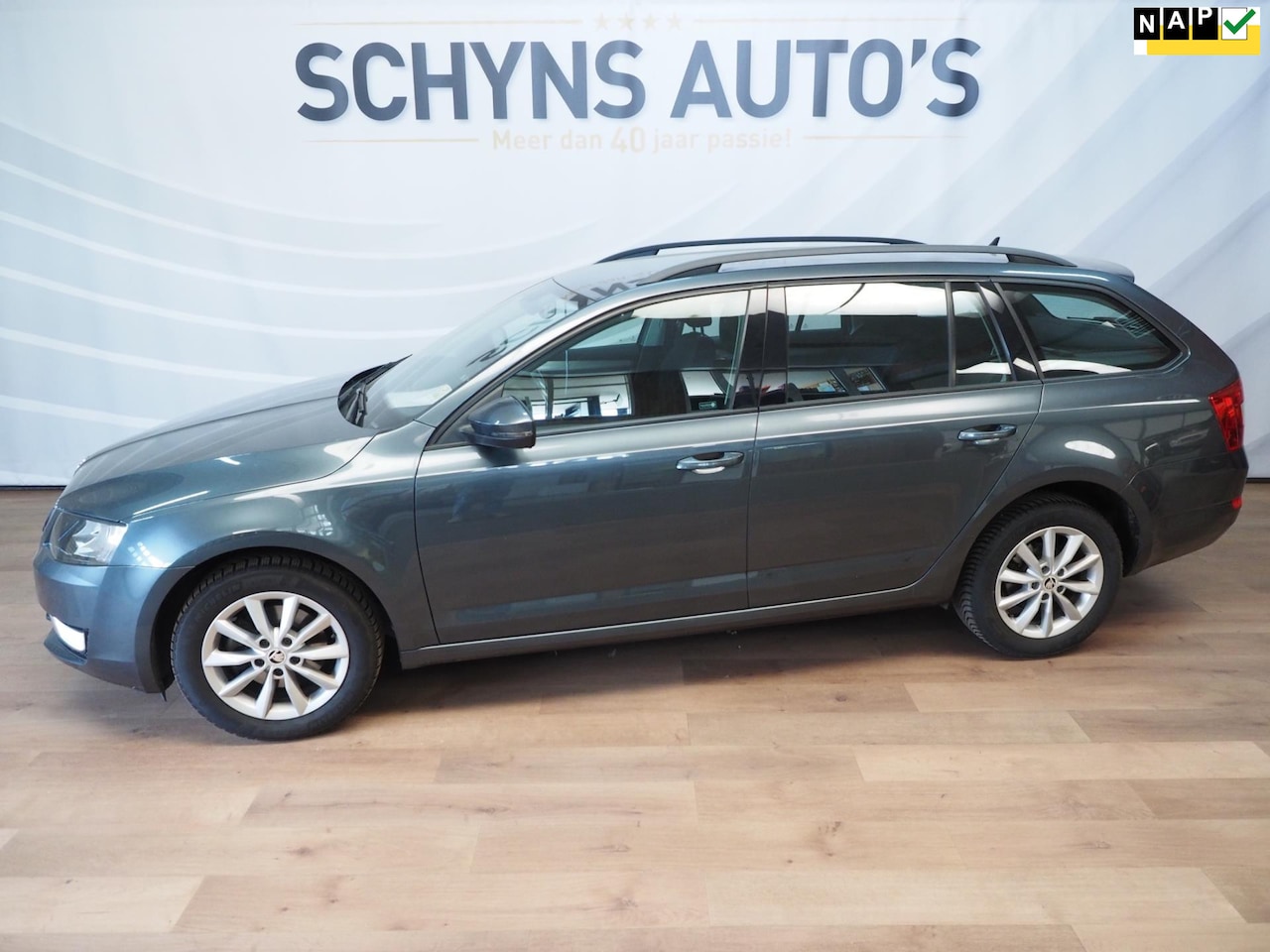 Skoda Octavia Combi - 1.4 TSI Greentech Ambition Business INCL. BTW+BPM Navi/Parkdistance/Trekhaak/6-Versnelling - AutoWereld.nl