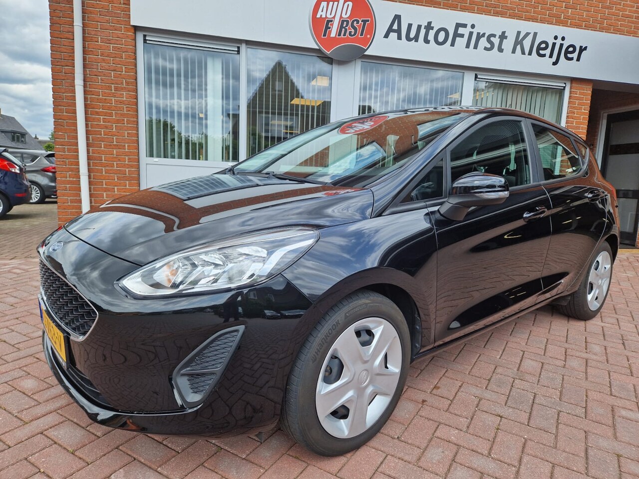Ford Fiesta - 1.1 85pk 5dr Trend Parkeersensoren - AutoWereld.nl