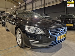 Volvo V60 - 1.5 T3 Summum - Automaat - Leder - Stoelverw - Clima - Cruise - Navi - Afn Trekhaak - Kind