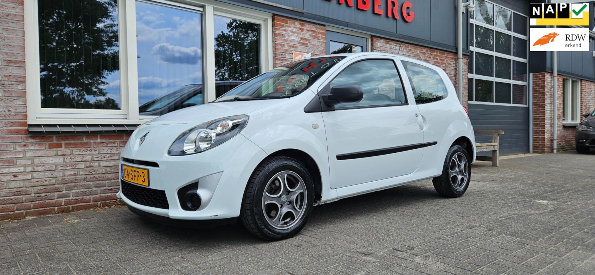 Renault Twingo - 1.2-16V Authentique NAP! Leuke/Nette Auto! Nieuwe Apk! - AutoWereld.nl