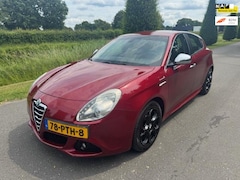 Alfa Romeo Giulietta - 1.6 JTDm Distinctive
