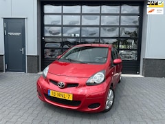 Toyota Aygo - 1.0-12V Aspiration Red airco 5 deurs