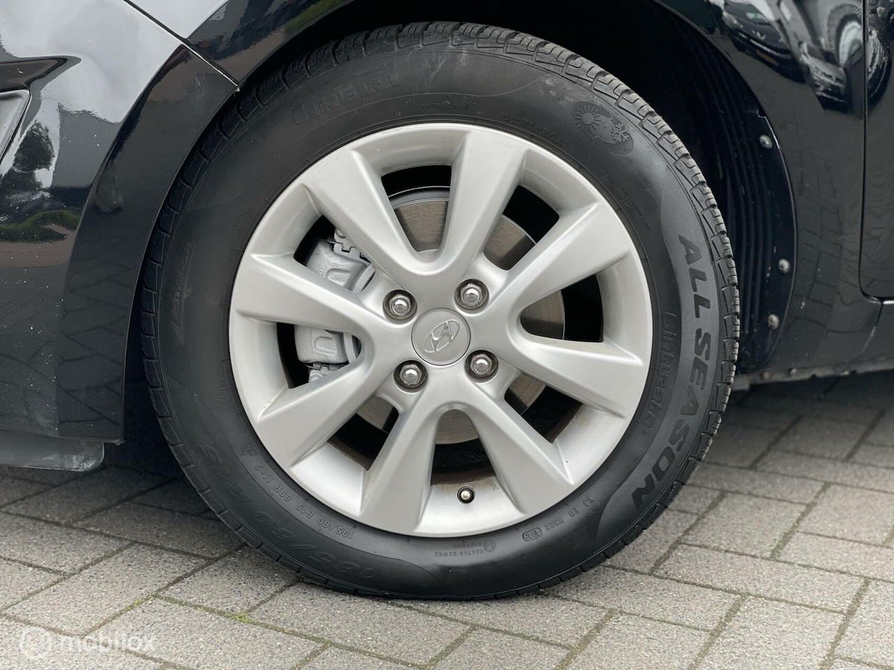 Hyundai i20 - 1.2i i-Motion 2e Eig 5DRS Airco - AutoWereld.nl