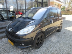 Peugeot 1007 - 1.4 Gentry AIRCO